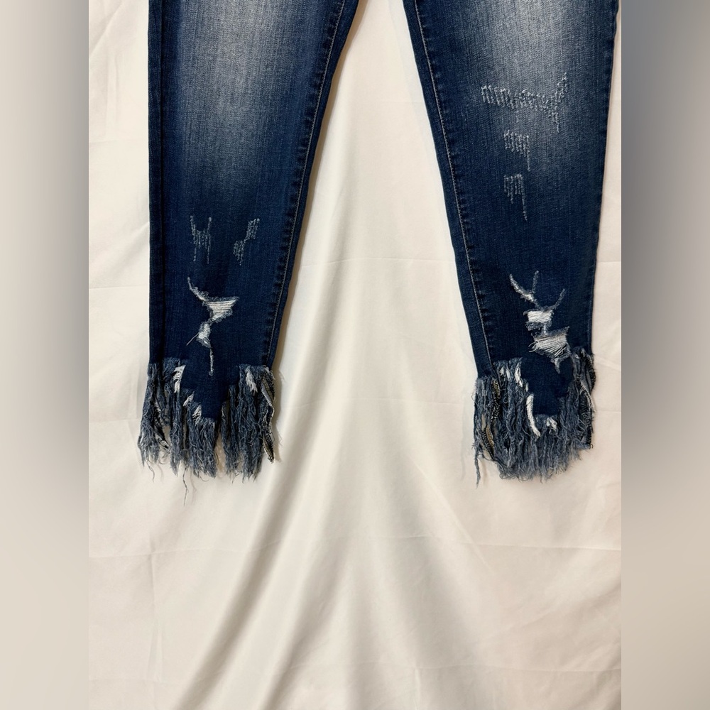 KanCan Ankle Length Distressed High Rise Skinny Jeans With Raw Frayed Hem Sz 13 - Picture 5 of 13